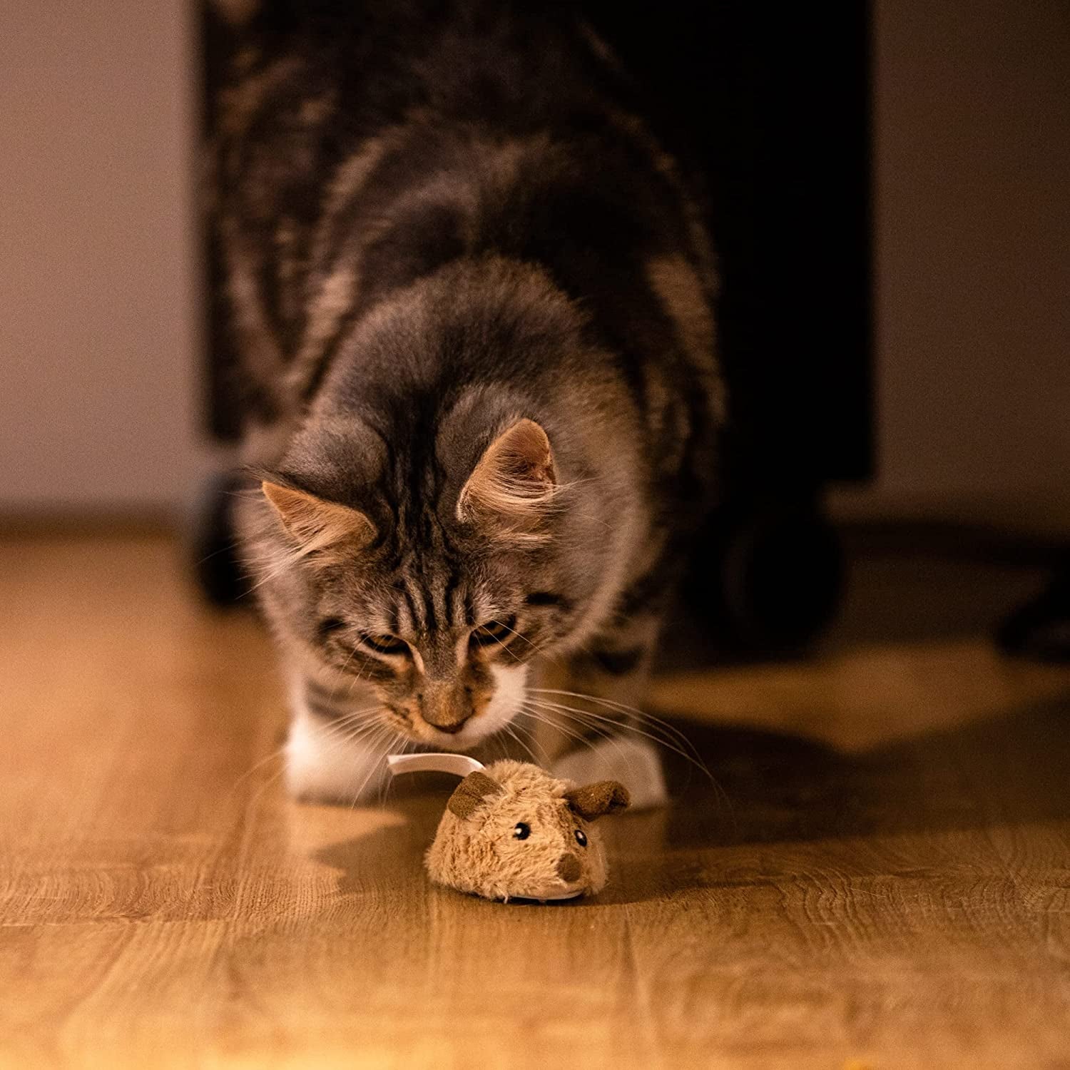 Interactive Moving Mouse Cat Toy with Realistic Squeaky Sound, Automatic Mouse Toys for Indoor Cats, Electronic Mouse Toy